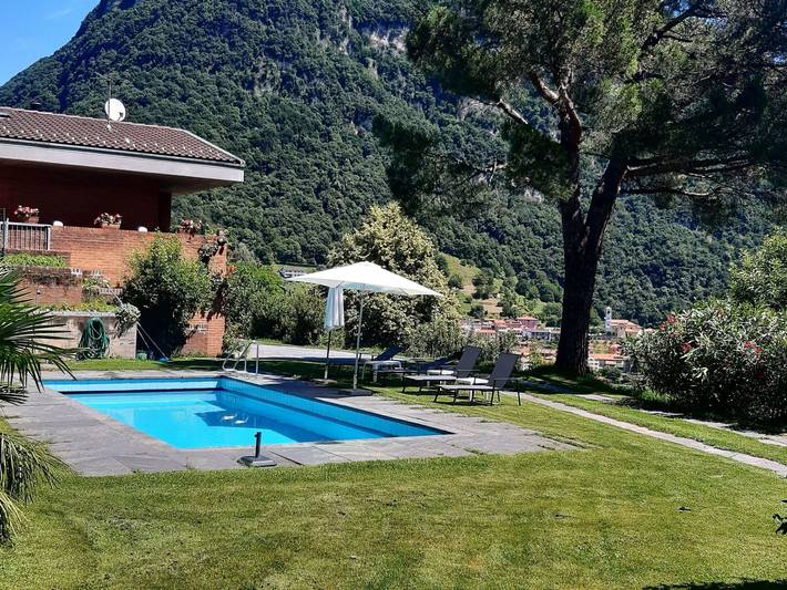 Ferienwohnung für 4 Personen, mit Ausblick und Pool sowie Garten - 1