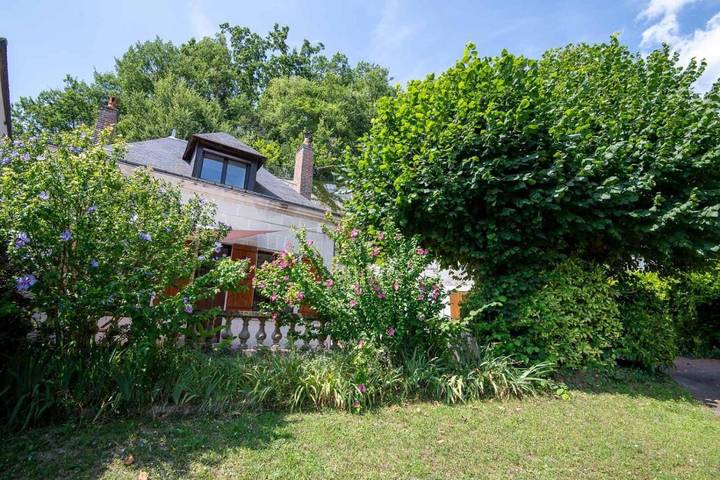 Maison d’hôte pour 6 personnes, avec Terrasse à Nazelles-Négron