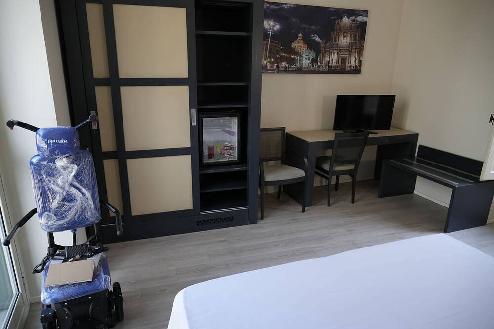 Viscuso House At Cyclops No. 5 in Aci Castello (Borgo), Aci Castello