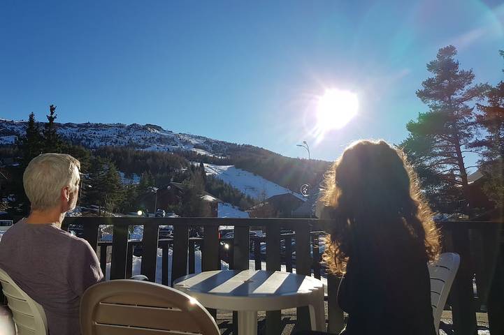 Chalet pour 5 personnes, avec terrasse et jacuzzi dans La Joue du Loup