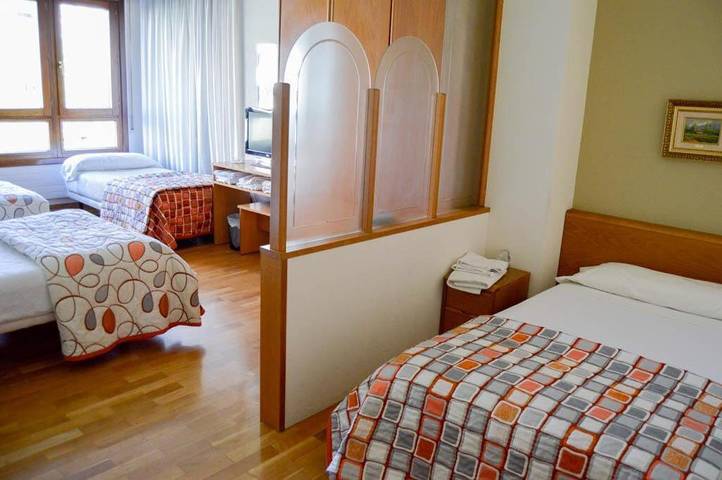 Maison d’hôte pour 4 personnes, avec vue et terrasse à Pampelune - 2