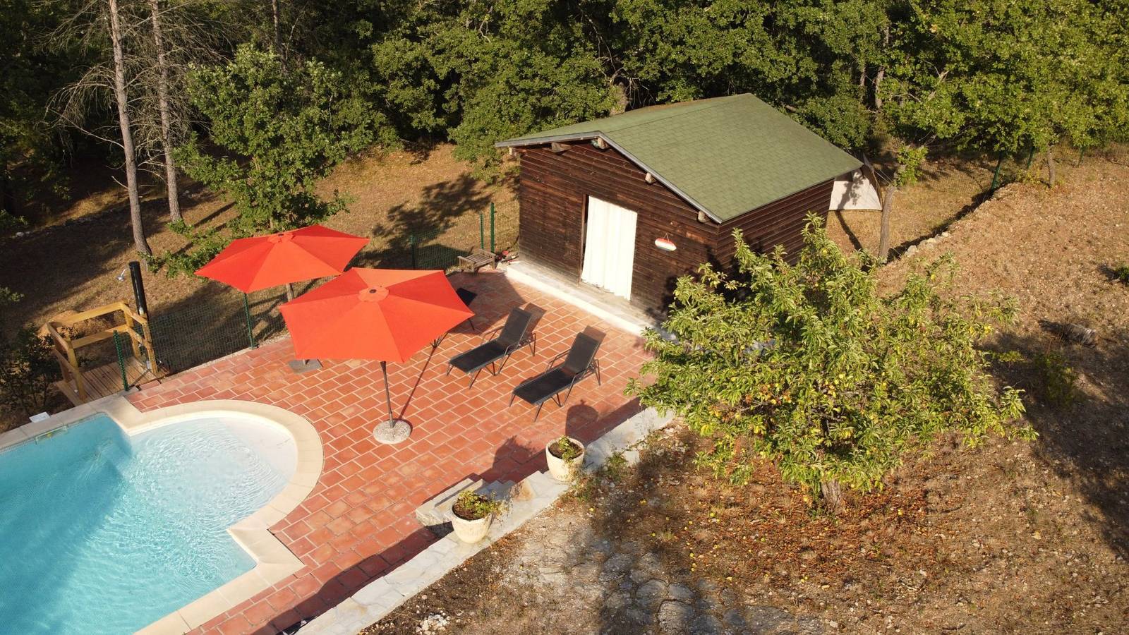Natur & Jasmin, chambres d'hôtes naturistes en Provence - Sous la glycine in Lorgues, Région de Draguignan