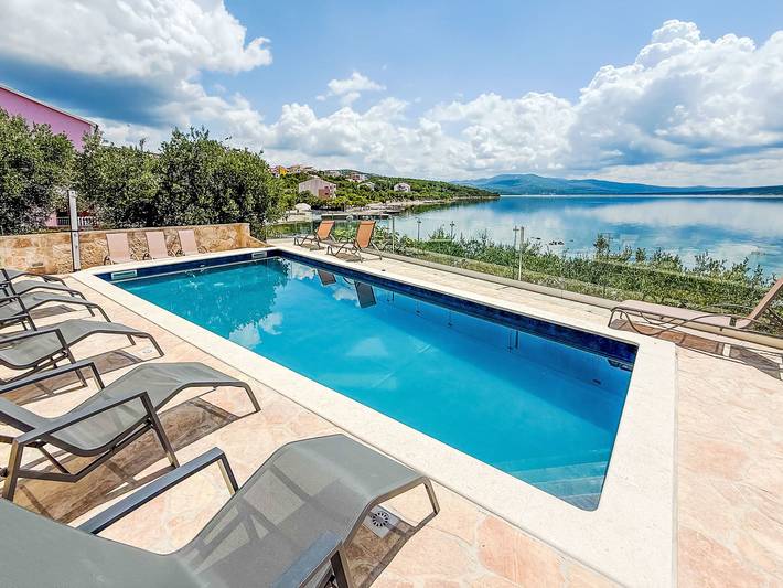 Ferienhaus für 12 Personen, mit Terrasse in Maslenica - 2