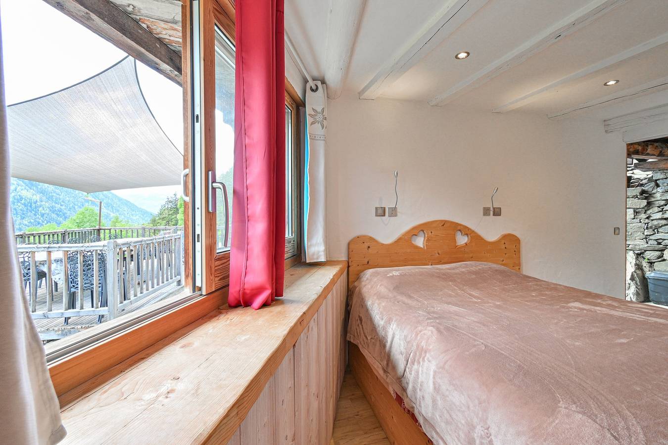 Habitación de huéspedes 5 - La Granja de Aurélie in Montvalezan, Albertville region