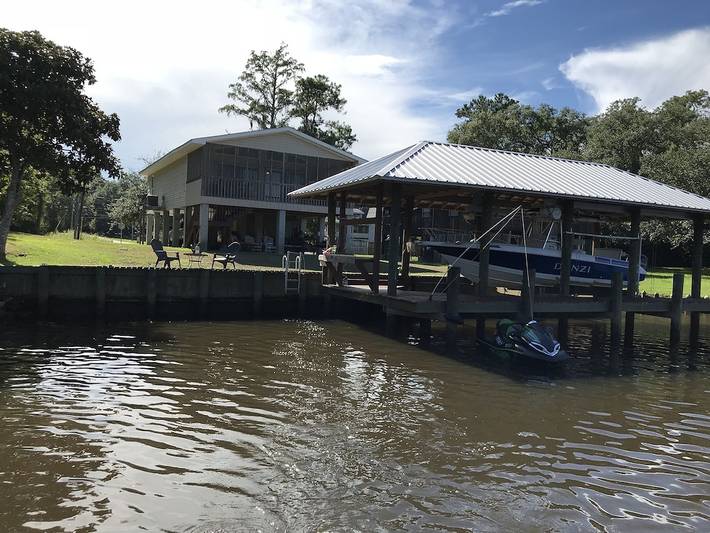 Vacation rental for 4 people, with balcony and yard in Gulfport