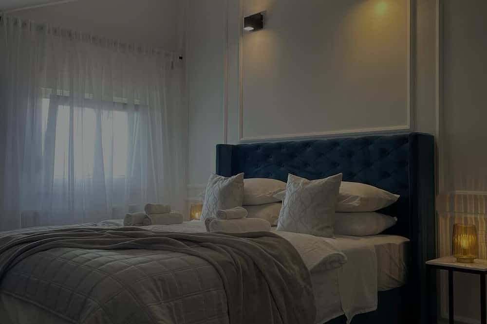 Charming Holiday home with private pool,teniss field Wifi... Imotski,Croatia in Imotski, Makarska Riviera