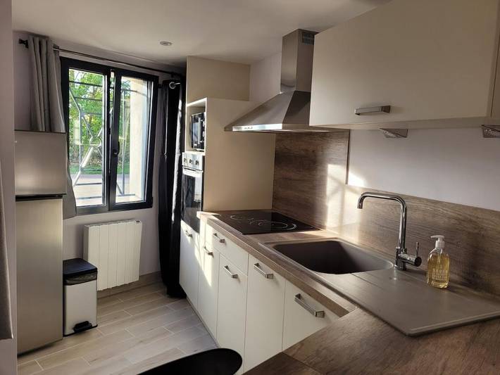 Gîte pour 2 personnes, avec jardin et terrasse à Venoy - 2