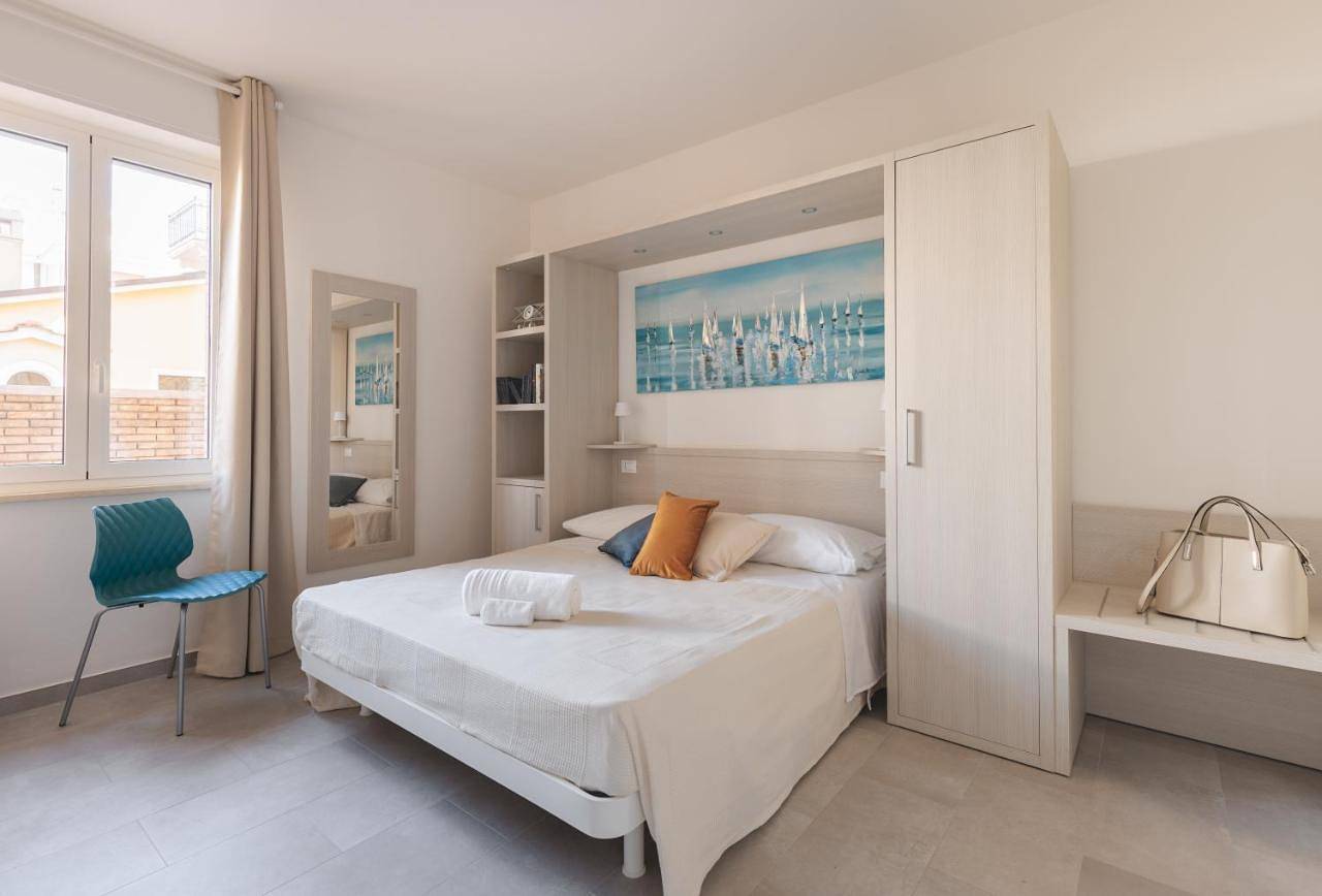 Double Room with Private Bathroom in Marcelli, Numana
