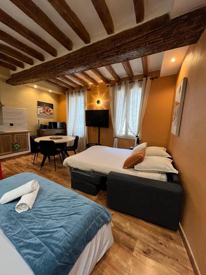 Gîte pour 4 personnes, avec vue dans Office De Tourisme Du Pays Des Sorgues Et Des Monts De Vaucluse - 3