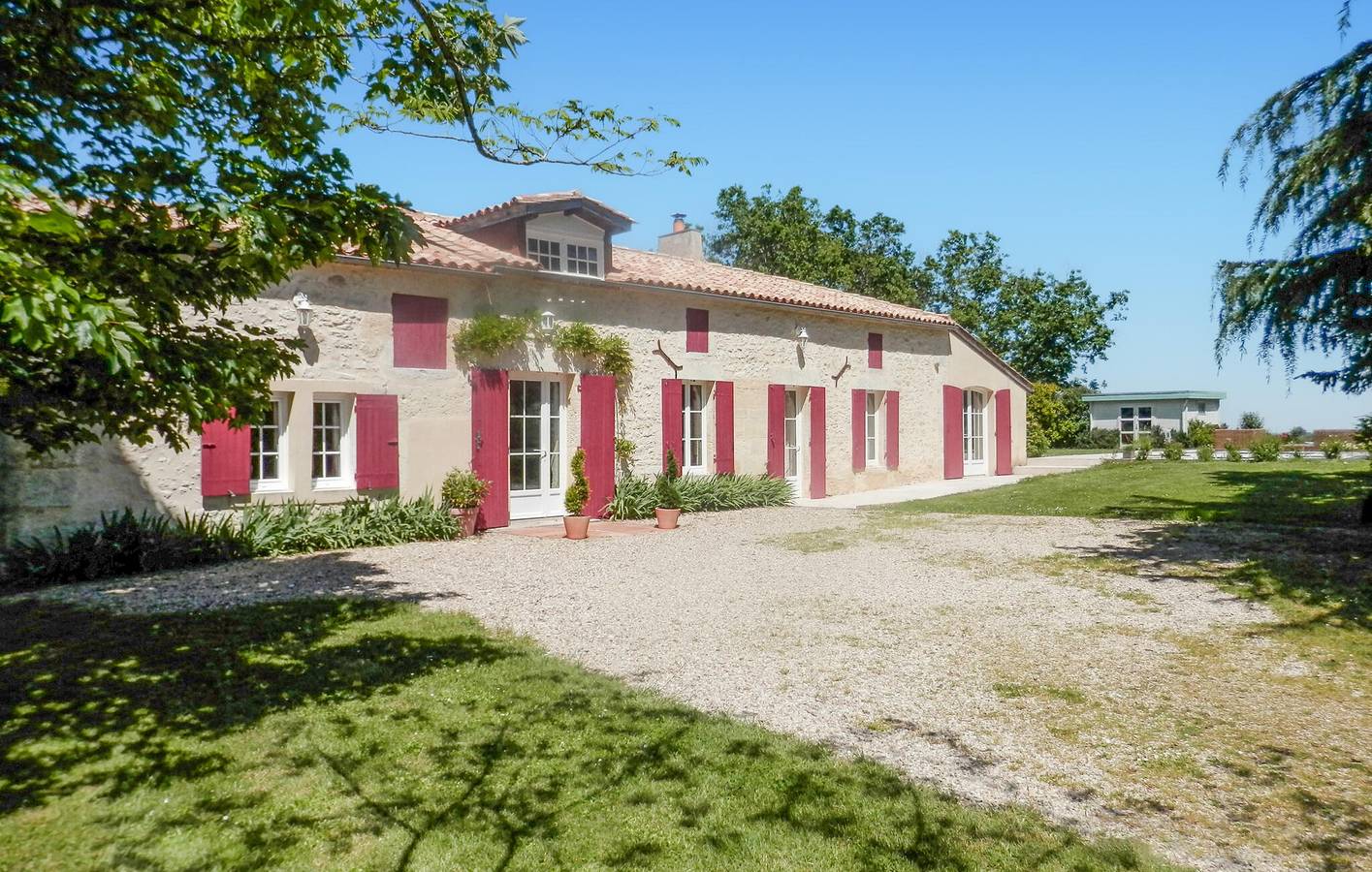 Location De Vacances pour 8 Personnes dans Doulezon, Région de Libourne