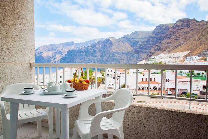 Location de vacances pour 2 personnes, avec terrasse et bassin pour enfant ainsi que piscine et sauna à Puerto de Santiago - 3