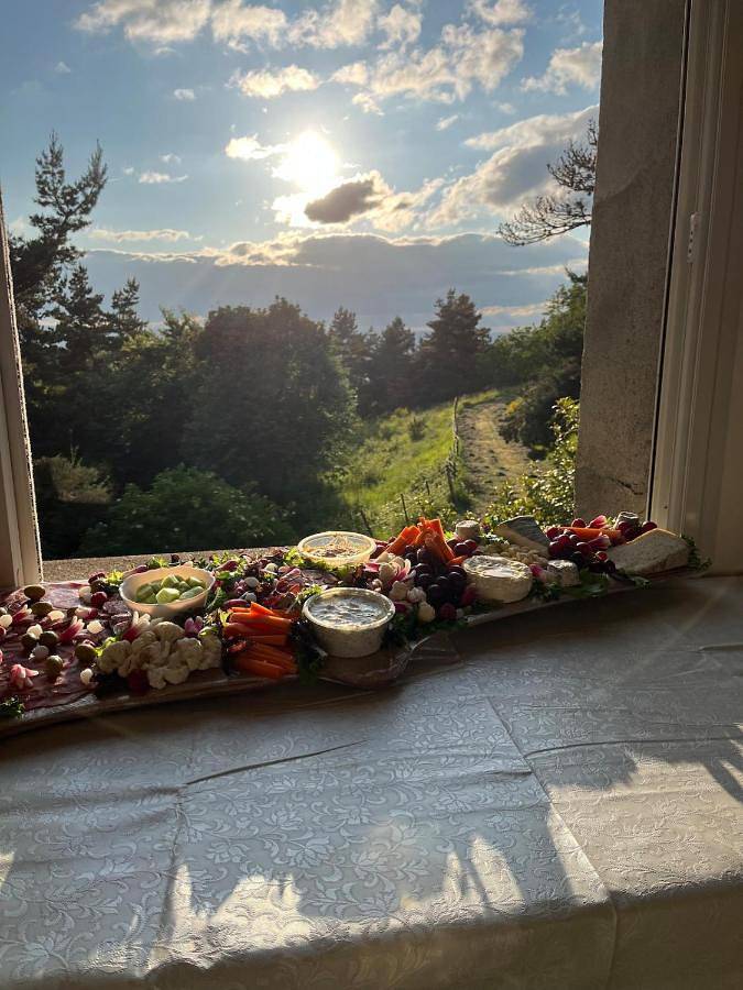Location de vacances pour 13 personnes, avec jardin et vue à Laussonne - 4