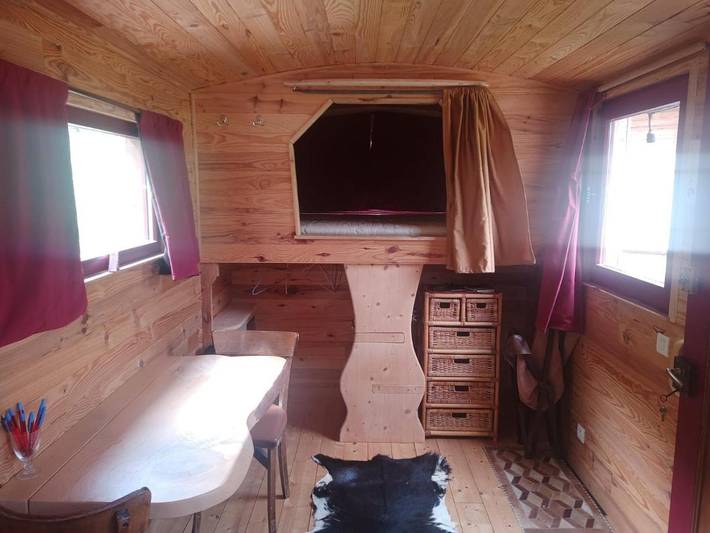 Gîte pour 2 personnes, avec jardin ainsi que vue et terrasse à Habère-Poche - 2