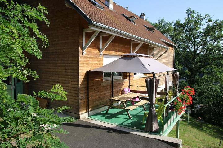 Gîte pour 17 personnes, avec vue sur le lac et terrasse - 1