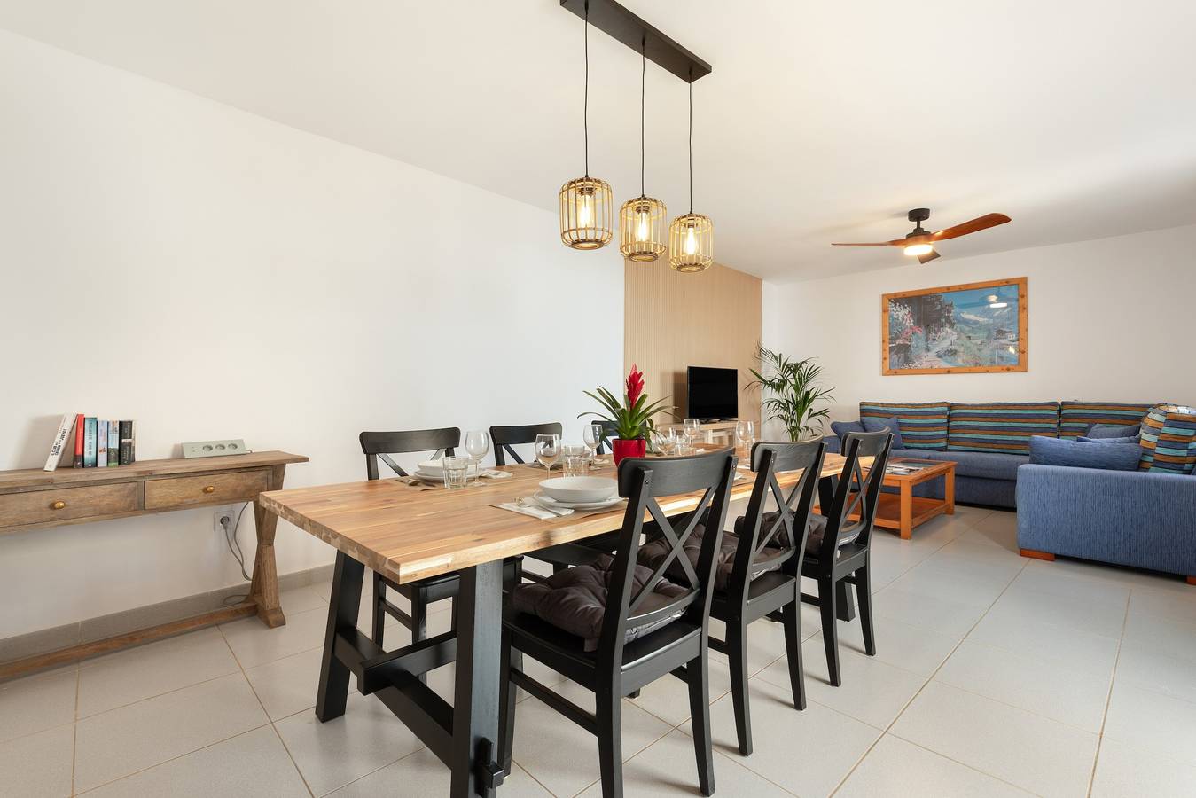 Apartamento entero, Apartamento de vacaciones 'La Lajita Beach House' con vistas al mar, terraza privada y Wi-Fi in La Lajita, Pájara