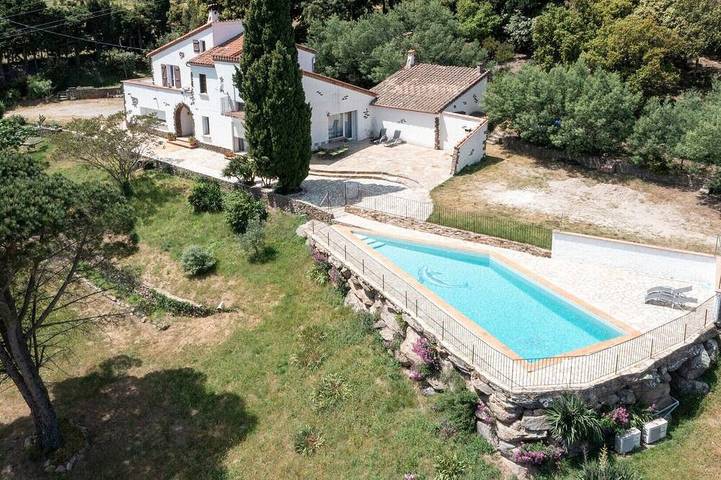 Agriturismo pour 7 personnes, avec jardin à Maureillas-las-Illas