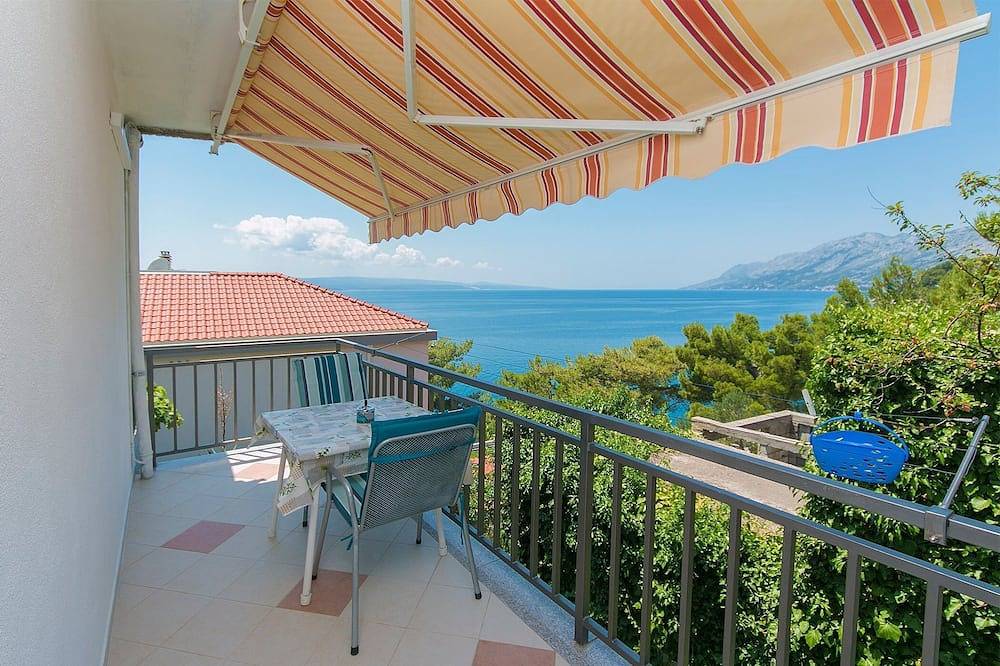 Ganze Wohnung, Studio Appartement mit Balkon und Meerblick Brela, Makarska (As-20778-c) in Brela, Makarska Riviera