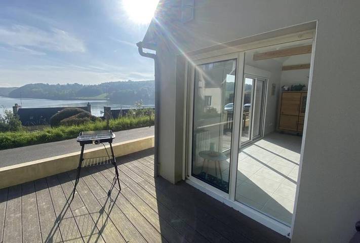Location de vacances pour 6 personnes, avec vue à Locquénolé