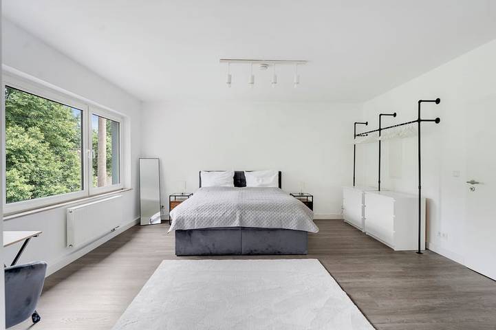 Ganze Wohnung, Design Apartment 95m² |  A3 Cgn & Dus | Balkon in Leverkusen, Bergisches Land