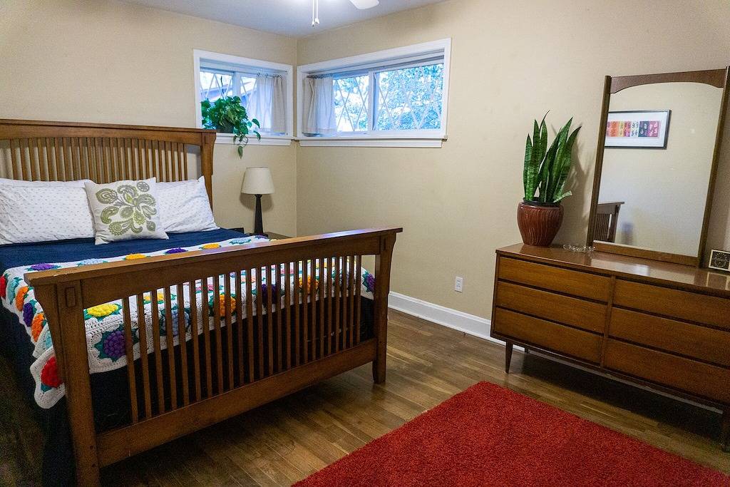 Gemütliches Cottage nur wenige Schritte von der Innenstadt von Brevard entfernt! in Brevard, Transylvania County