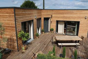 Gîte pour 9 personnes, avec terrasse et jardin à Paron (Yonne)