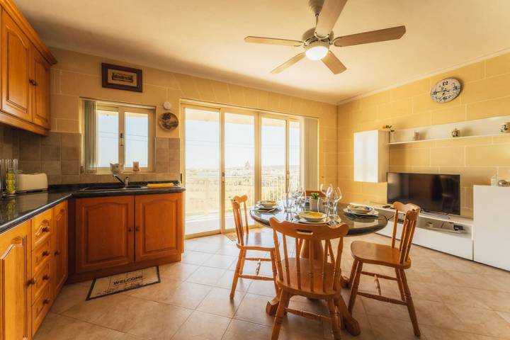 Entire apartment, Romantic Gozo Escape | Private Pool, Terrace & BBQ in Xaghra, Gozo