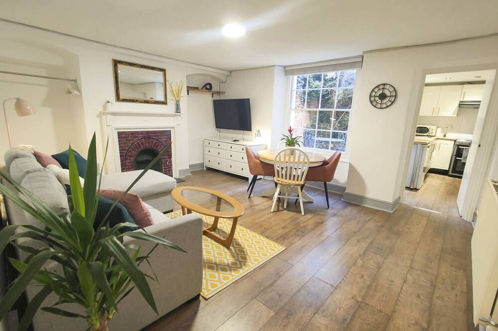 Entire apartment, Your Place in Bristol Close to Temple Meads Station, City & Harbourside in Bristol, South West England