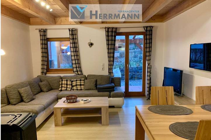 Ferienhaus für 4 Personen, mit Balkon und Terrasse sowie Garten und Sauna in Lechbruck am See