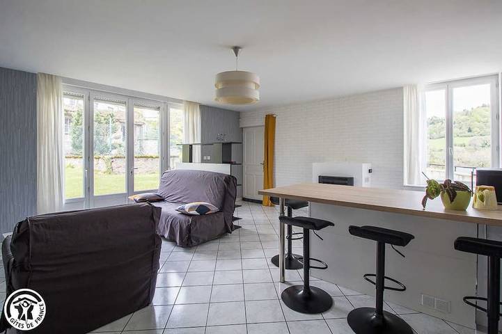 Location de vacances pour 2 personnes, avec balcon à Saint-Sauves-d'Auvergne - 4