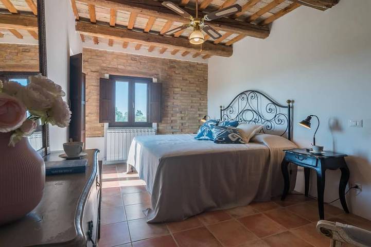 Casa Felice - 5 camere, piscina, Airco, wifi, vista panoramica, Marche in Montegiorgio, Provincia di Fermo