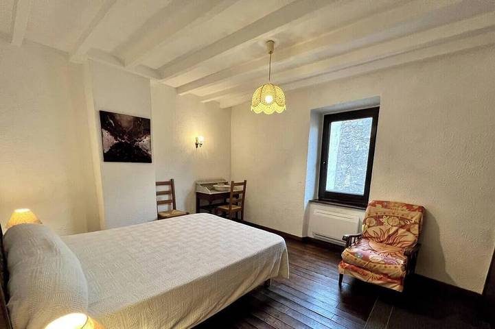 Location de vacances pour 5 personnes, avec jardin à Limousis - 4