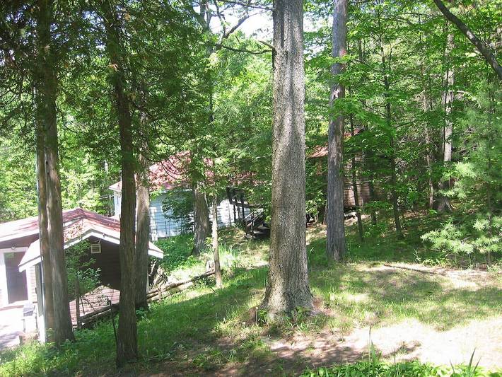 Log cabin for 4 people, with terrace in Lake Huron ON