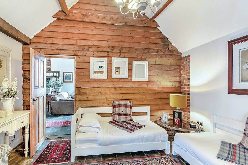 Alojamiento de 2 habitaciones en Woking, near Guildford in Woking, Surrey