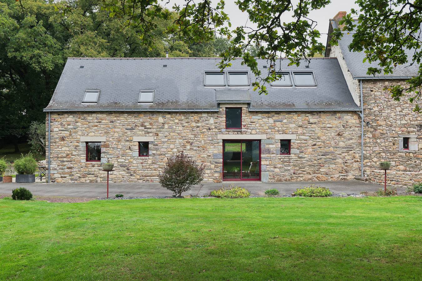 Maison de vacances 'La Clémençaie' avec terrasse privée, jardin privé et Wi-Fi in Réminiac, Région de Vannes