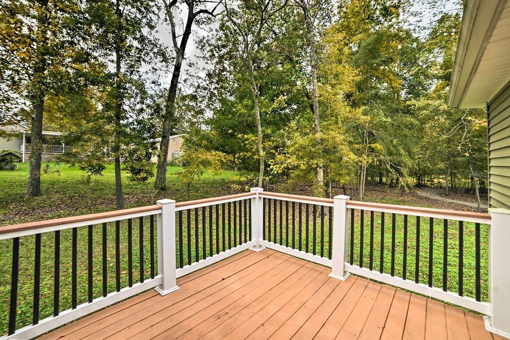 Private Dock & Lake Access: Benton Family Home in Kentucky Lake