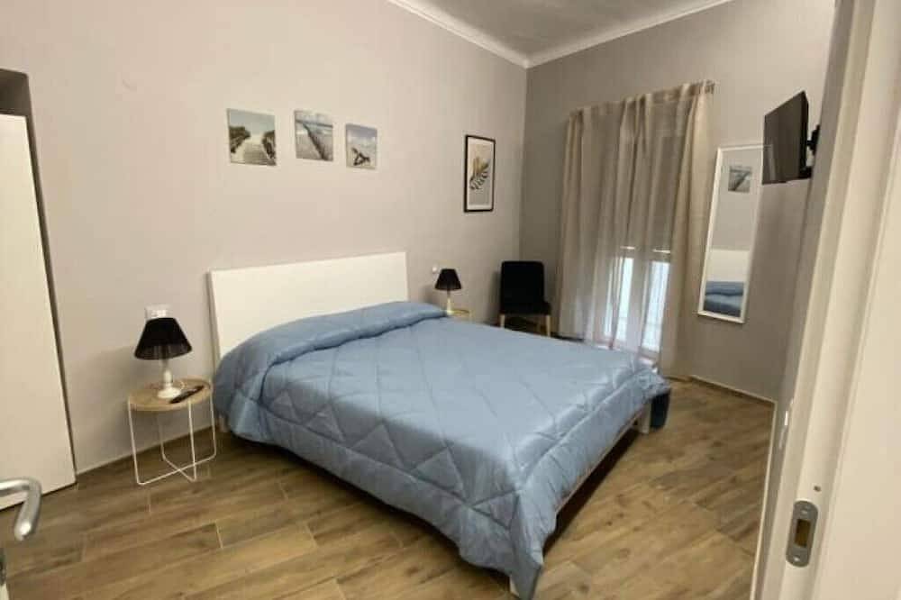 Appartamento intero, The House in the Alley Room 1 in Casale Monferrato (Villaggio), Casale Monferrato
