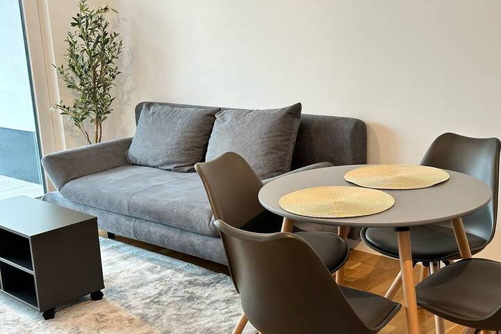 Ferienwohnung für 4 Personen, mit Terrasse und Garten in Blumberg