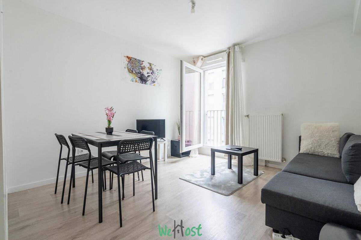 Appartement entier, Cozy and spacious nest 15 minutes from Paris in Sevran, Seine-Saint-Denis