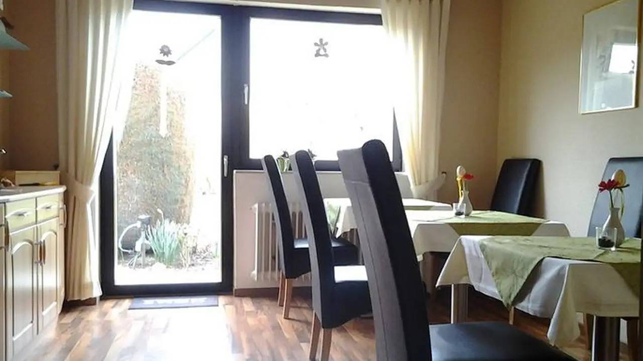 Doppelzimmer für 2 Personen in Silz (Pfalz) in Silz (Pfalz), Trifelsland