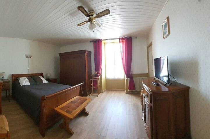 Chambre d’hôte pour 2 personnes, avec Jardin et Piscine