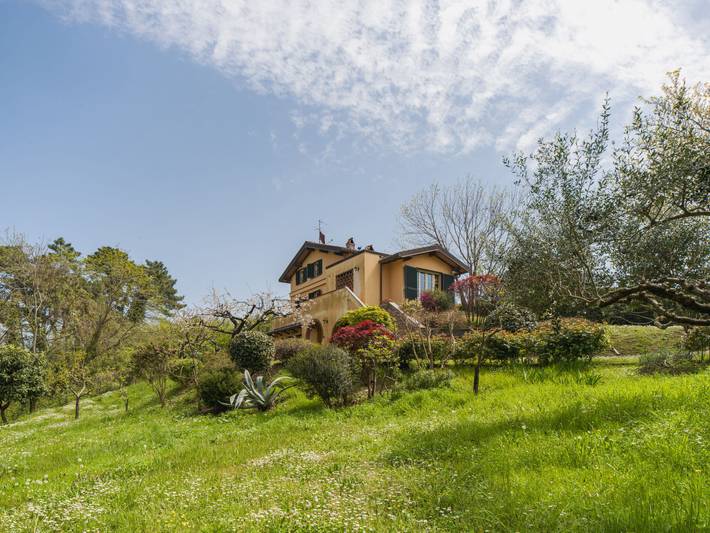 Location de vacances pour 7 personnes, avec jardin ainsi que terrasse et vue, animaux acceptés dans Corsanico Bargecchia - 2