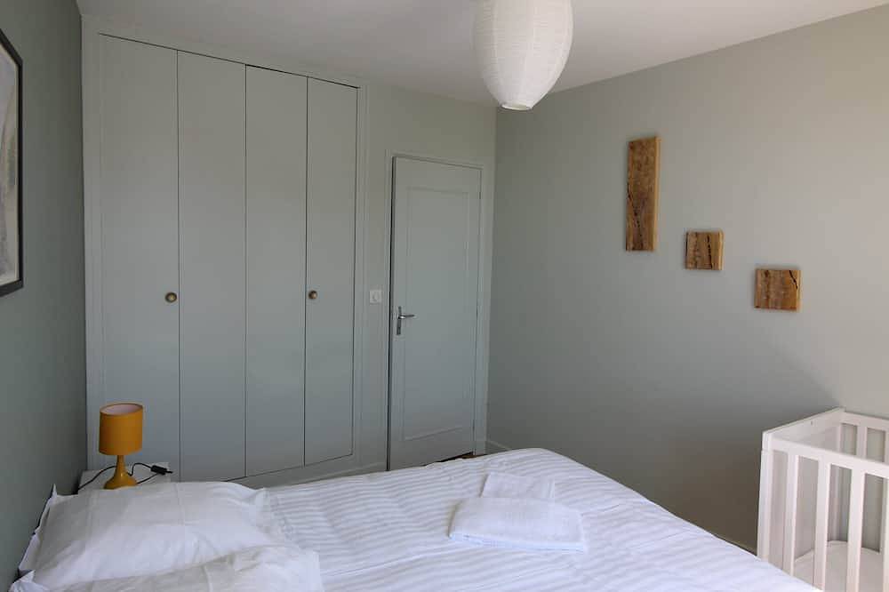Apartamento entero, \"Gîte Cocteau\" Chez Clemence Bosque de Fontainebleau in Milly-la-Forêt, Parc naturel régional du Gâtinais français
