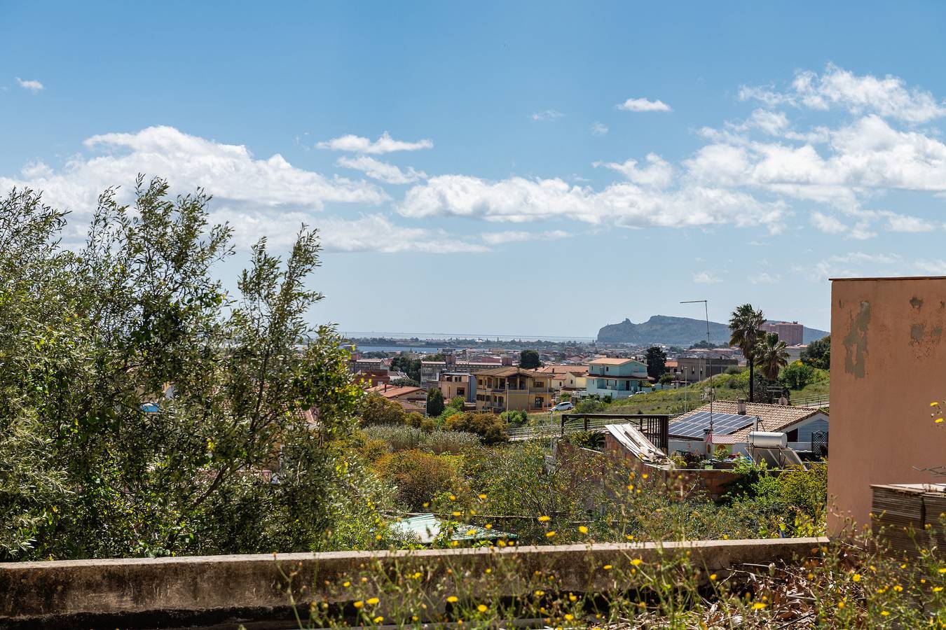 Maison de vacances "Residenza Gabry" avec vue sur la mer, jardin, terrasse et Wi-Fi. in Pirri, Cagliari