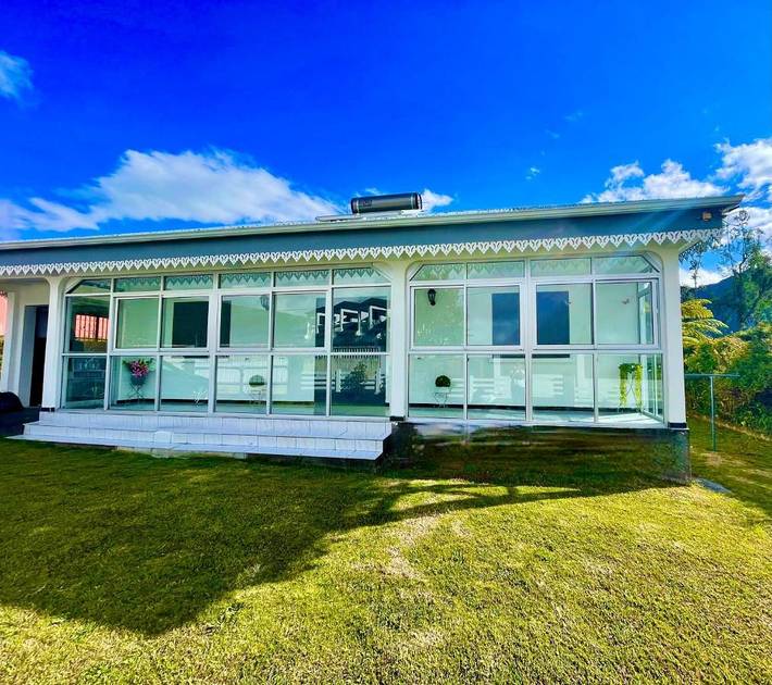 Location de vacances pour 6 personnes, avec vue et jardin à La Plaine-des-Palmistes - 3