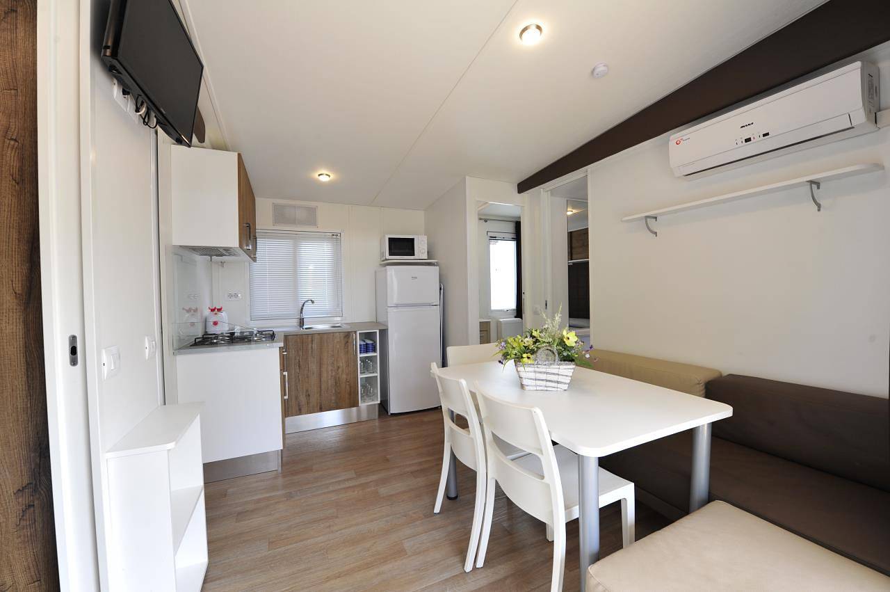 Maison de vacances pour 6 personnes avec piscine in San Benedetto (Peschiera del Garda), Peschiera del Garda
