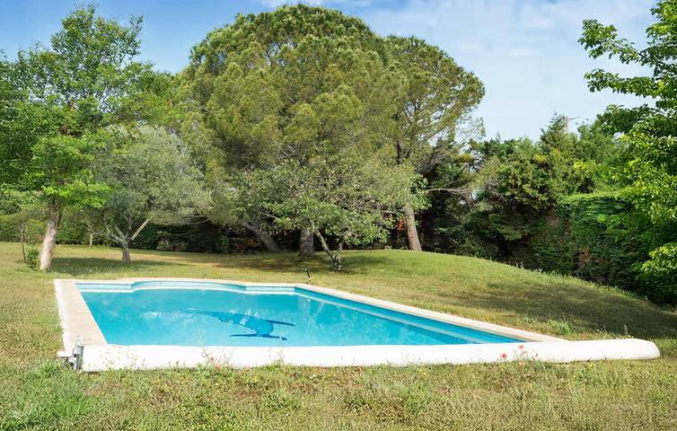 Location de vacances pour 10 personnes, avec jardin ainsi que piscine et terrasse à Fontarèches - 2