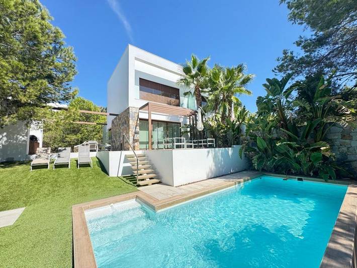 Chalet para 8 personas, con piscina además de jardín y vistas - 1