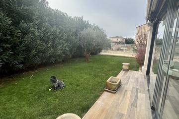 Location de vacances pour 6 personnes, avec jacuzzi et jardin à Fourques