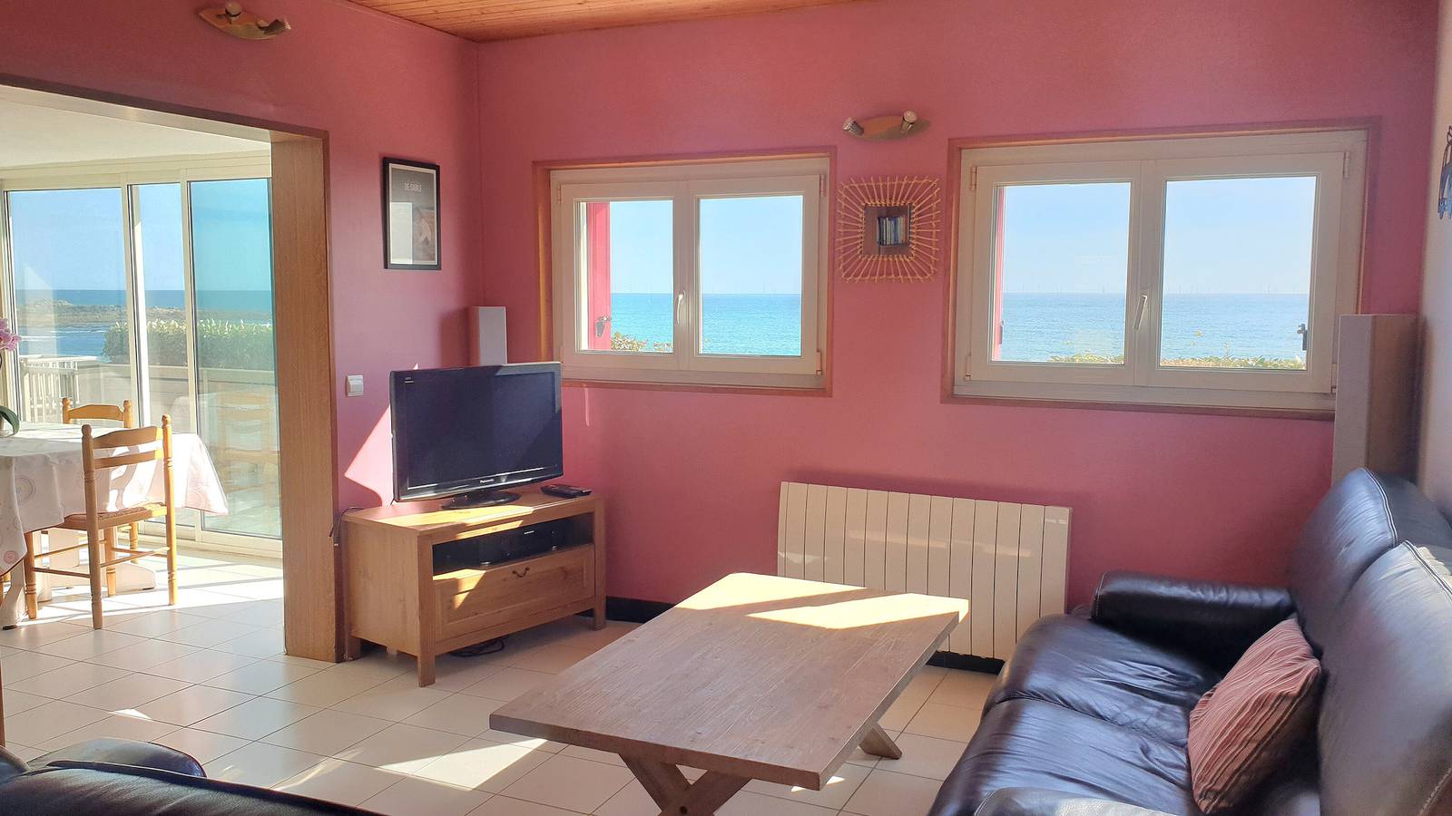 Maison de vacances 'Villa Timao Plage' avec vue sur la mer, terrasse privée et Wi-Fi in Batz-sur-Mer, Côte d'Amour