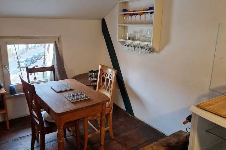 Ganze Wohnung, Gemütliche Dachgeschosswohnung mit Gartenzugang in Tollensesee, Burg Stargard